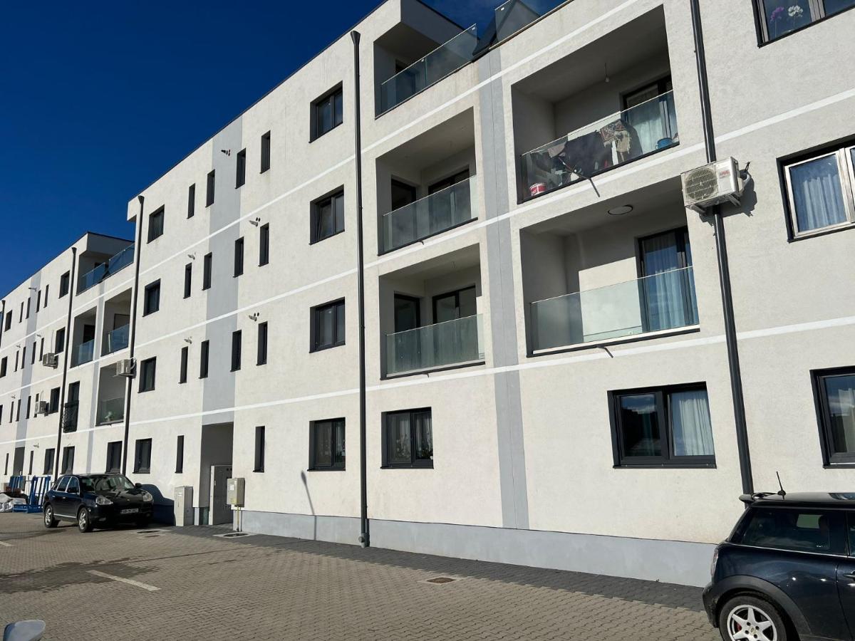 Gray Residence Selimbar Exterior photo